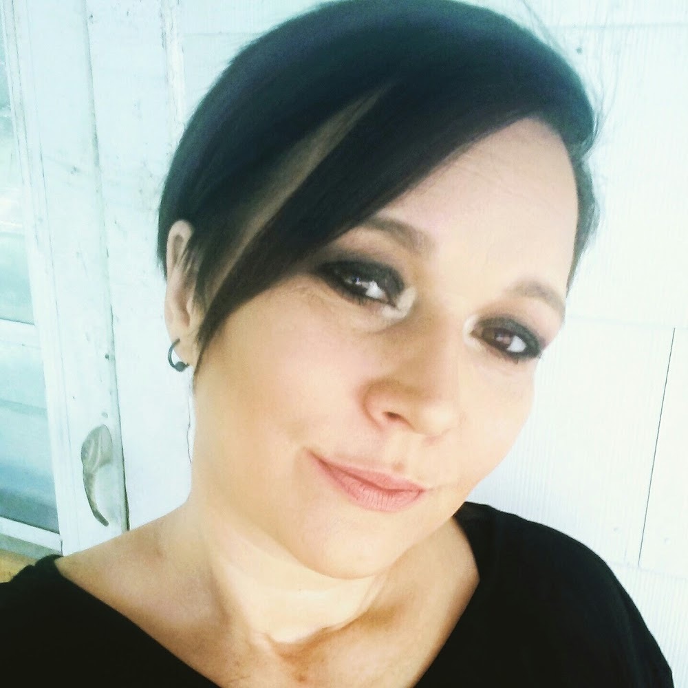 Meet your Posher, Celeste